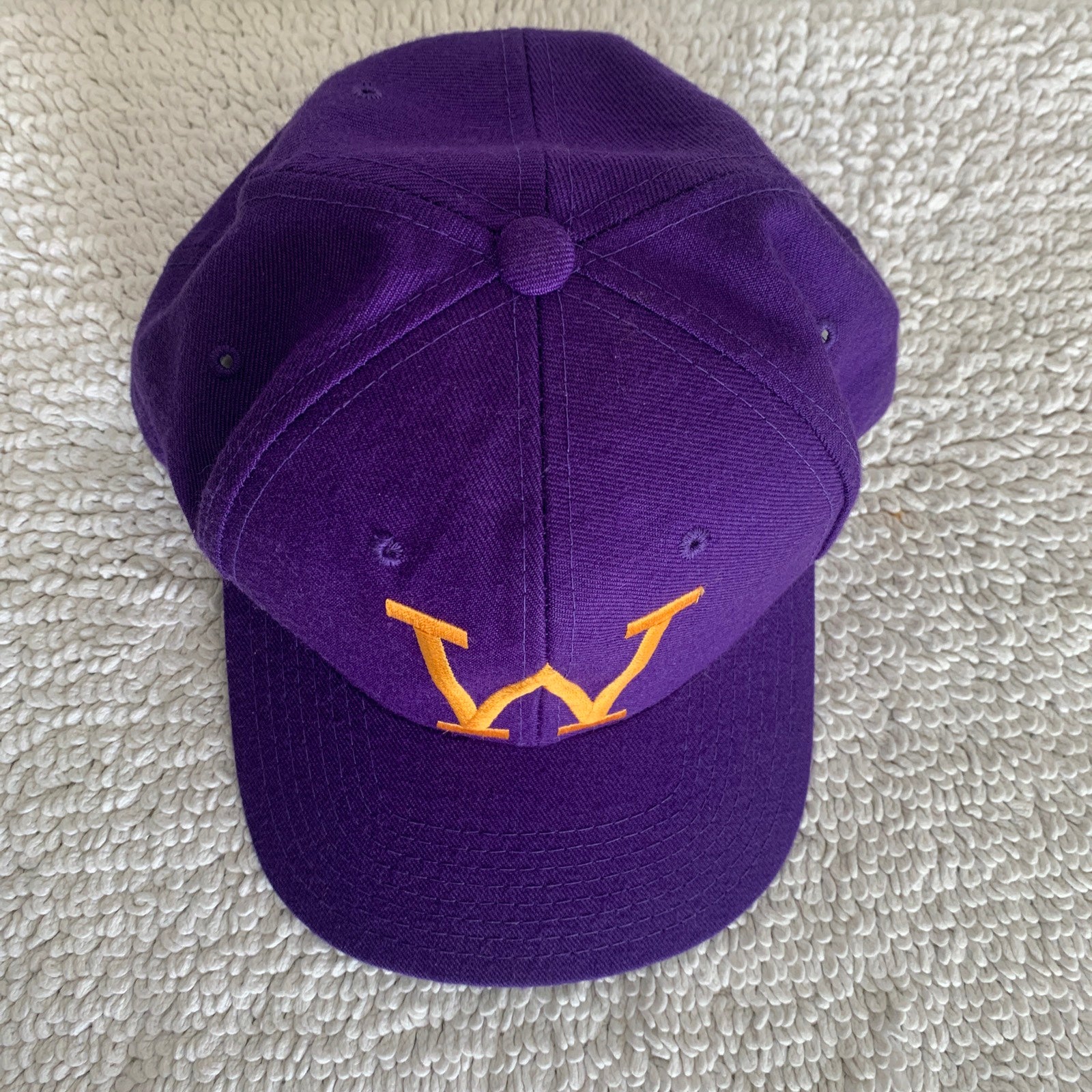 New Era Womens Purple Washington Huskies 9TWENTY 920SCRIPT Adjustable Hat