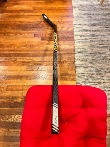New Bauer Supreme 2S Team P88 65 Flex  Left Handed Hockey Stick
