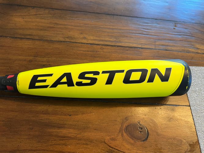 Used 2022 Easton (-11) 17 oz 28" ADV 360 Bat
