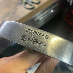 Tommy Armor T line putter butterfly edition in right hand