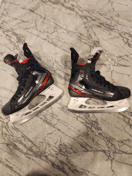 Intermediate Used Bauer Vapor 2X Hockey Skates Wide Width Size 4.5