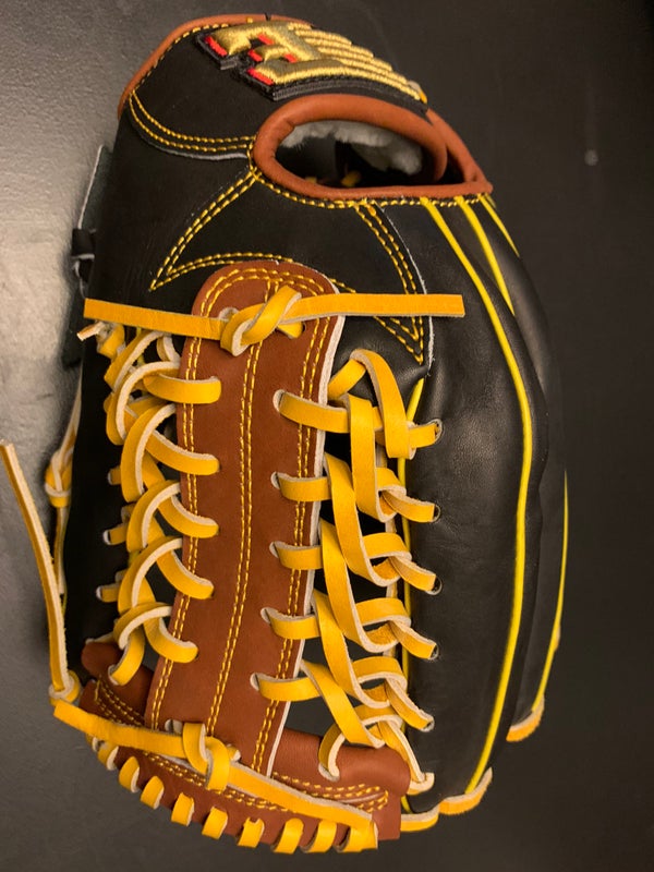 MIZUNO PRO HAGA JAPAN NEW WITH TAGS Kenta Maeda Pattern Kip Leather  Baseball Pitchers Glove