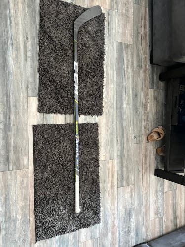 Senior Right Handed P29 Super Tacks AS3 Hockey Stick