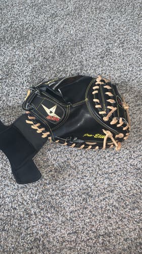 All Star CM3000SBK Catchers Mitt