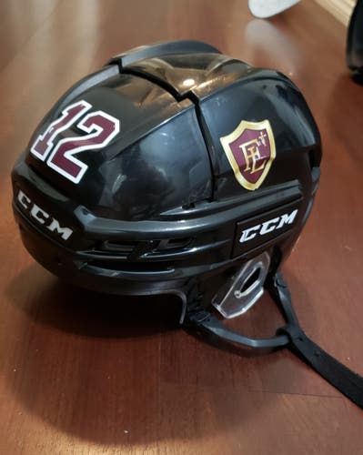 Used Medium CCM Tacks 910 Helmet - With "Fi" Technology