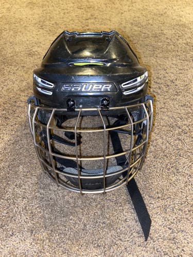 Used Small Bauer Re-Akt 100 Helmet