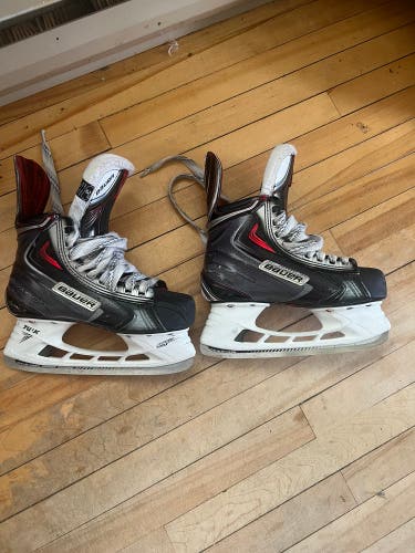 Used Bauer Extra Wide Width Size 3 Hockey Skates
