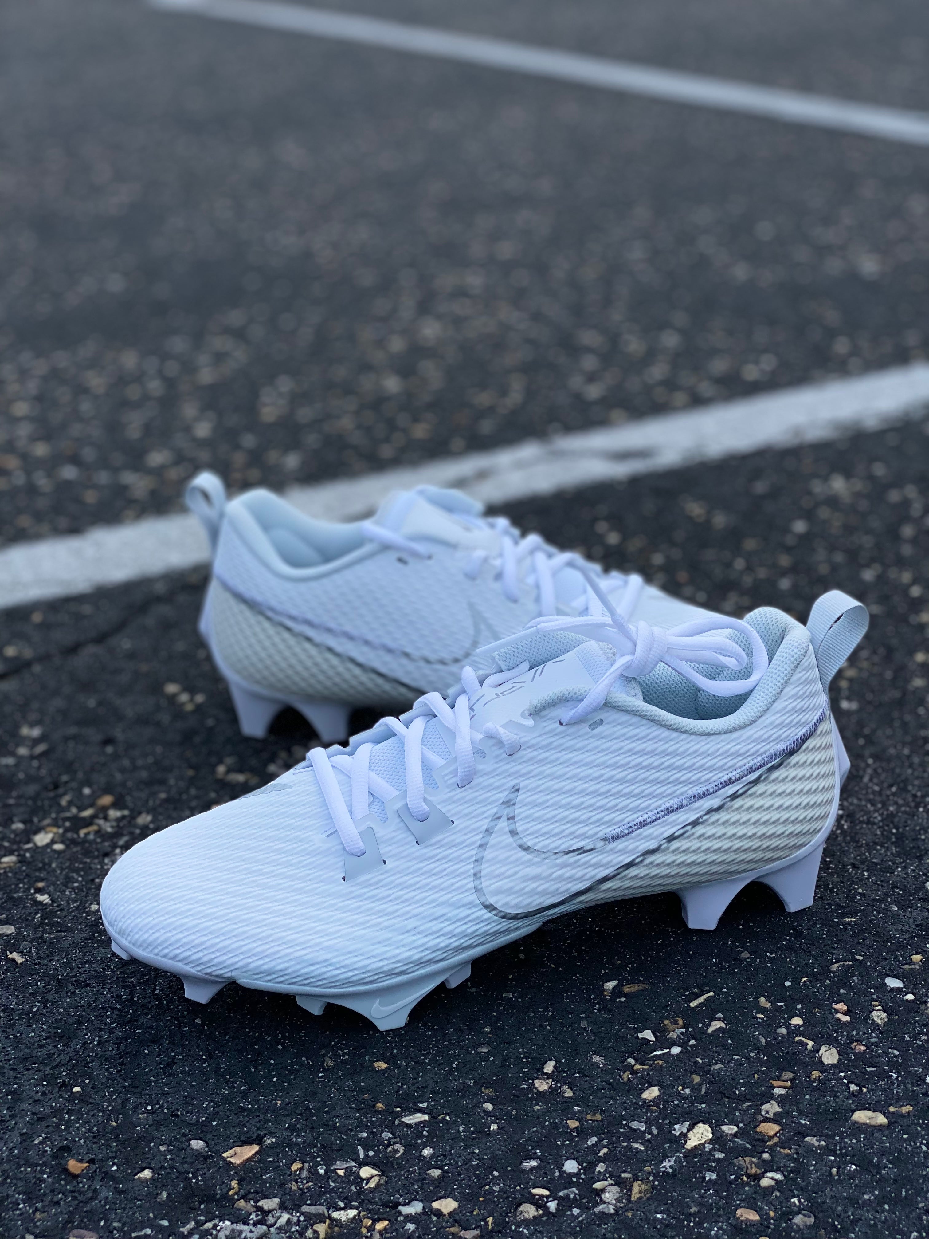 Nike Vapor Edge Pro 360 2 Football Cleats, Men's, M9/W10.5, White/Blue