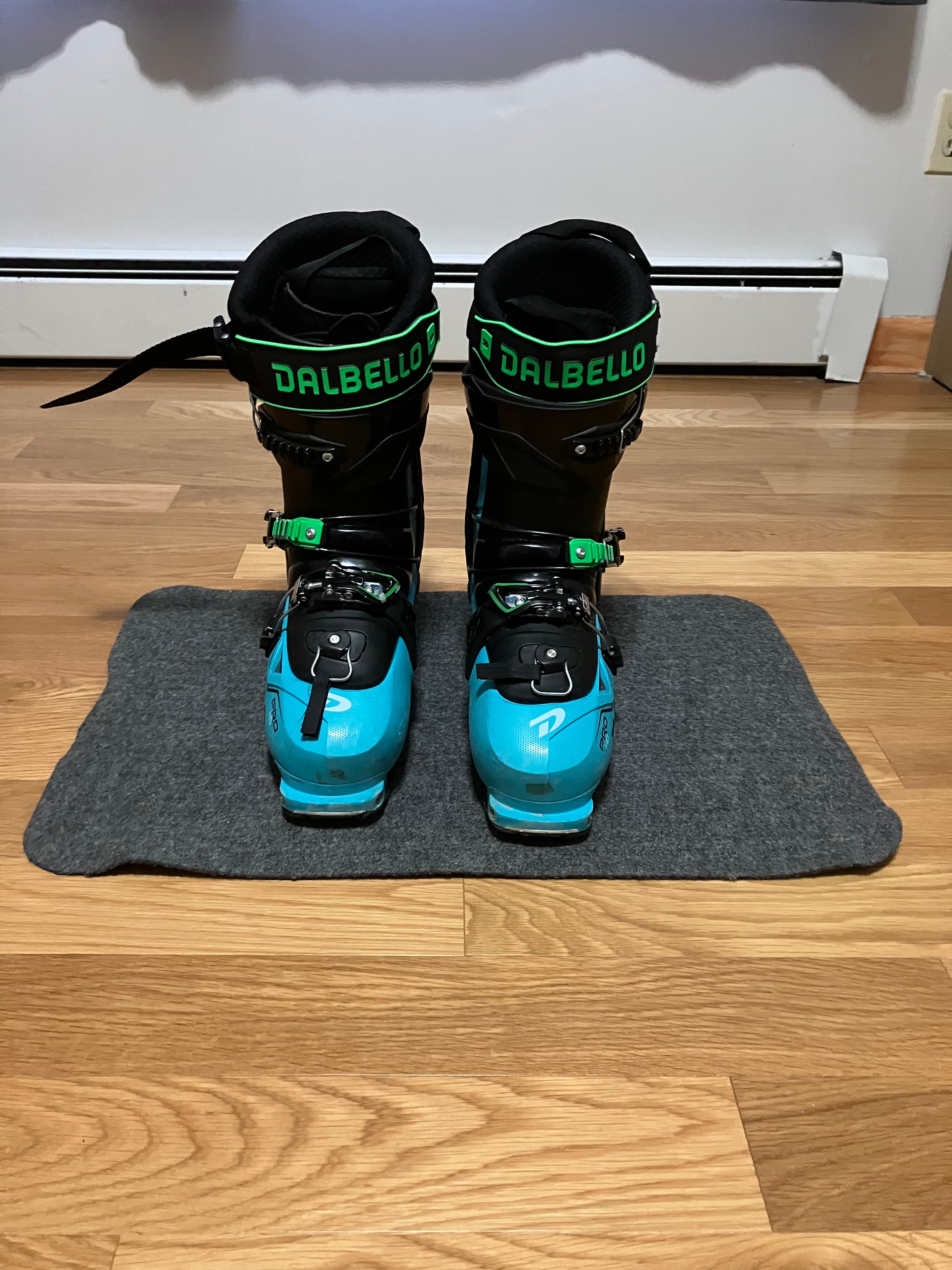 Dalbello Lupo Pro HD Ski Boots | SkatePro Dalbello Lupo Pro HD