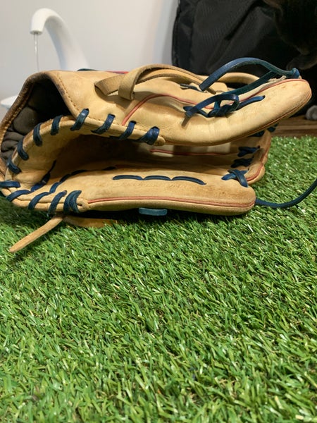 2020 Christian Yelich Model 12.75 Heart of the Hide Baseball Glove