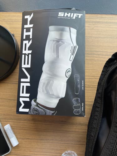 Maverick Shift Elbow Pads