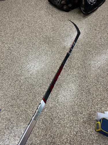 Senior Right Handed P29 80 Flex JetSpeed FT6 Pro Hockey Stick