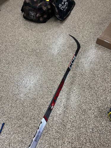 Senior Right Handed P88 75 Flex JetSpeed FT6 Pro Hockey Stick