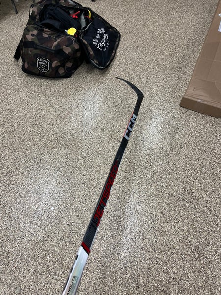 Senior Right Handed P28 75 Flex JetSpeed FT6 Pro Hockey Stick