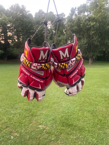 University of Maryland Lacrosse Team UA gloves