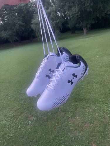 NEW UA Low Finisher Cleats