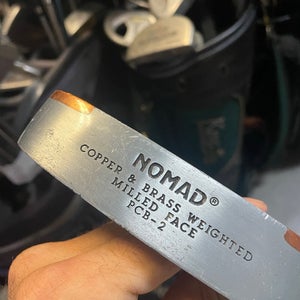 golf putter Nomad pcb2 in right hand  Graphite shaft