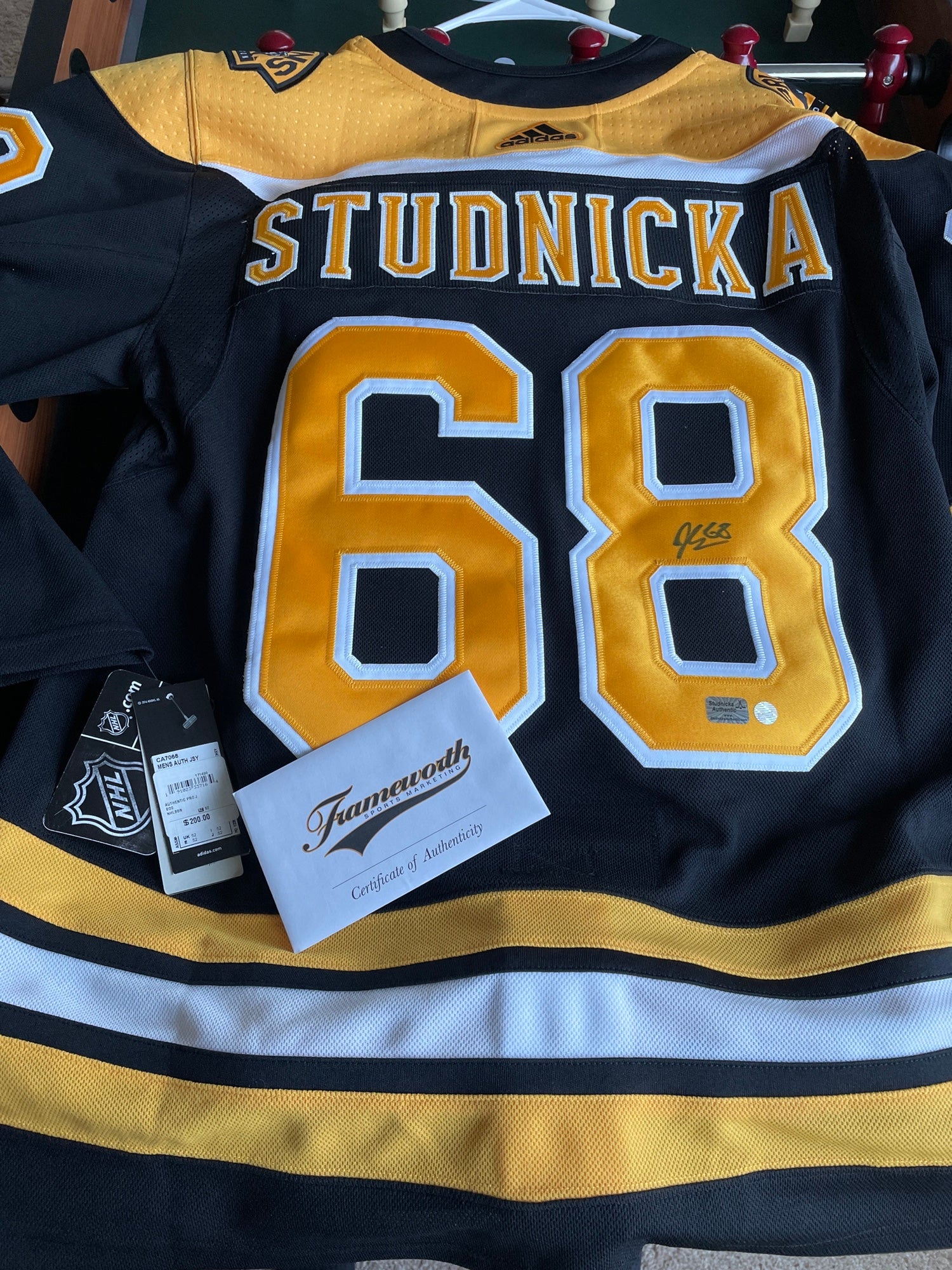 Reebok EDGE Patrice Bergeron Boston Bruins Authentic With Stanley Cup  Champions Jersey - White