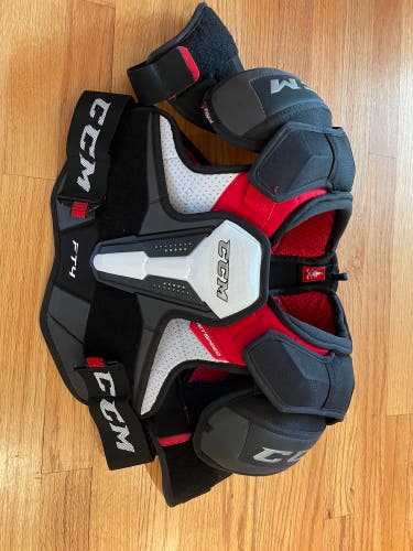 CCM FT4 Sr. Small Shoulder pads