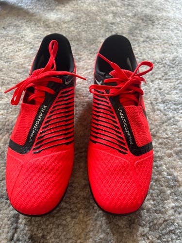 Like New Adult Size 8.0 (Women's 9.0) Nike Cleats