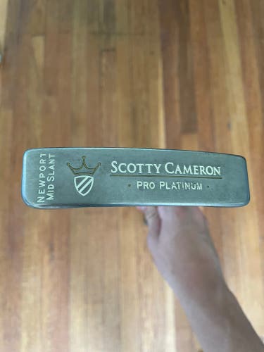 Scotty Cameron Newport Pro Platinum Mid Slant 33”  W/ HC