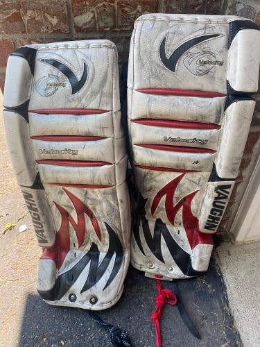 Vaughn 28” +1” goalie leg pads