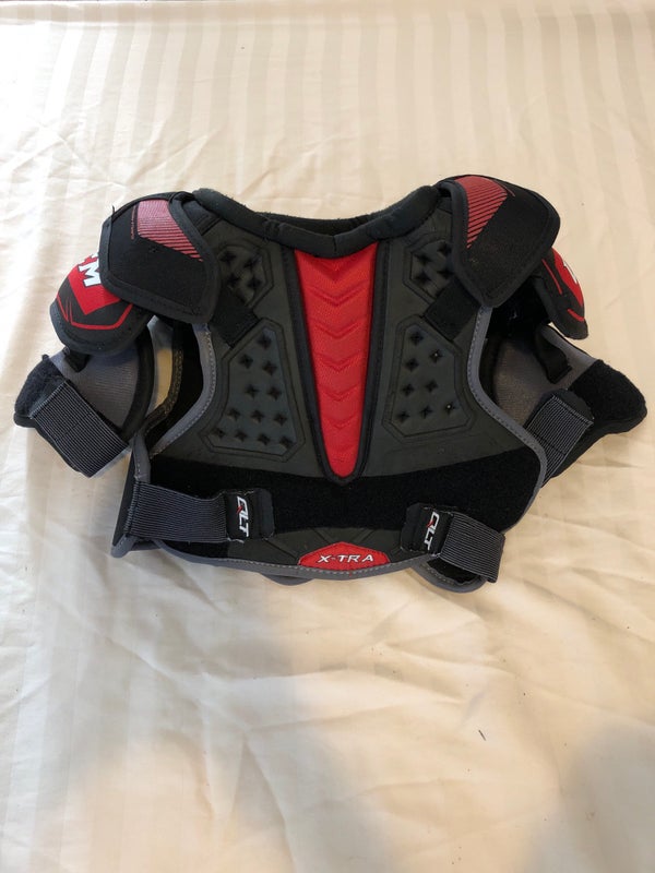 Used Junior CCM QLT X-Tra Hockey Shoulder Pads (Size: Small)