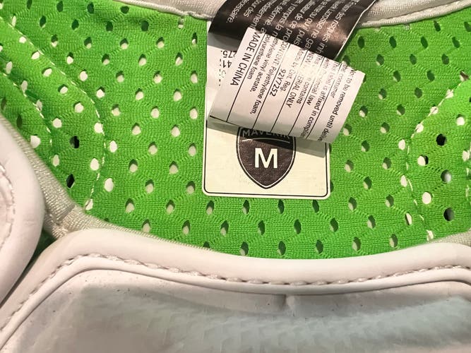 Medium Maverik M4 Shoulder Pads
