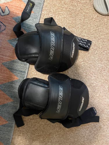 Bauer Supreme Goalie Knee Protection Pads