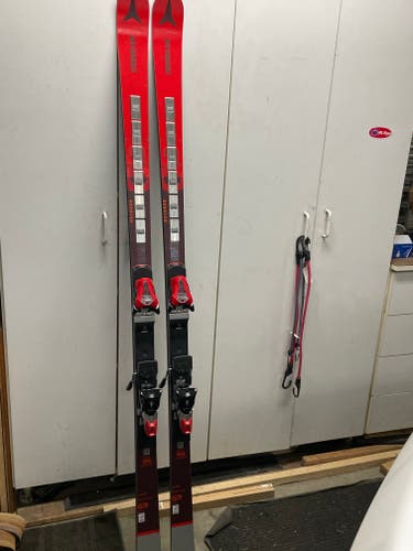 2022-23  Atomic 188 cm Redster FIS GS Skis With ICON 24 Bindings, like new