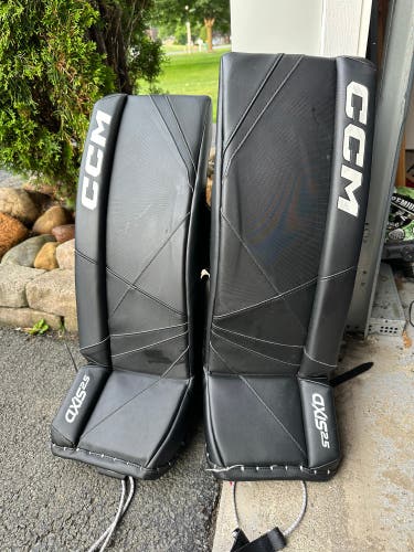 26" CCM Axis 2.5 Goalie Leg Pads