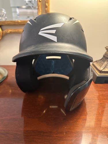 Used 6 1/2 - 7 1/8 Easton Elite X Batting JR Helmet