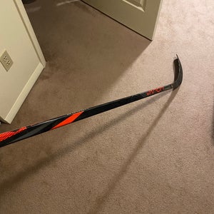 Used Bauer Vapor FlyLite Hockey Stick P88 77 Flex RH