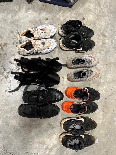 6 CLEATS - TURFS LOT Sz 10-11