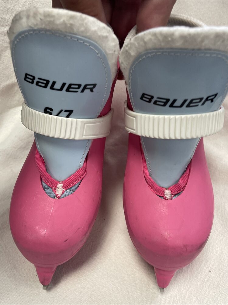 Illustration des patins à glace roses | Vecteur Gratuite