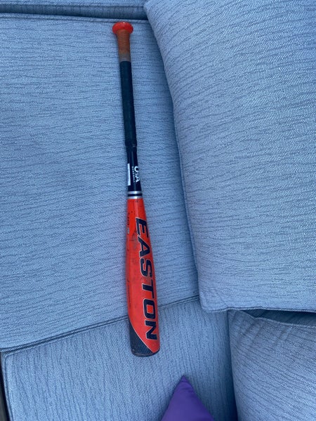 Used Easton Composite Maxum Ultra Bat (-10) 18 oz 28"
