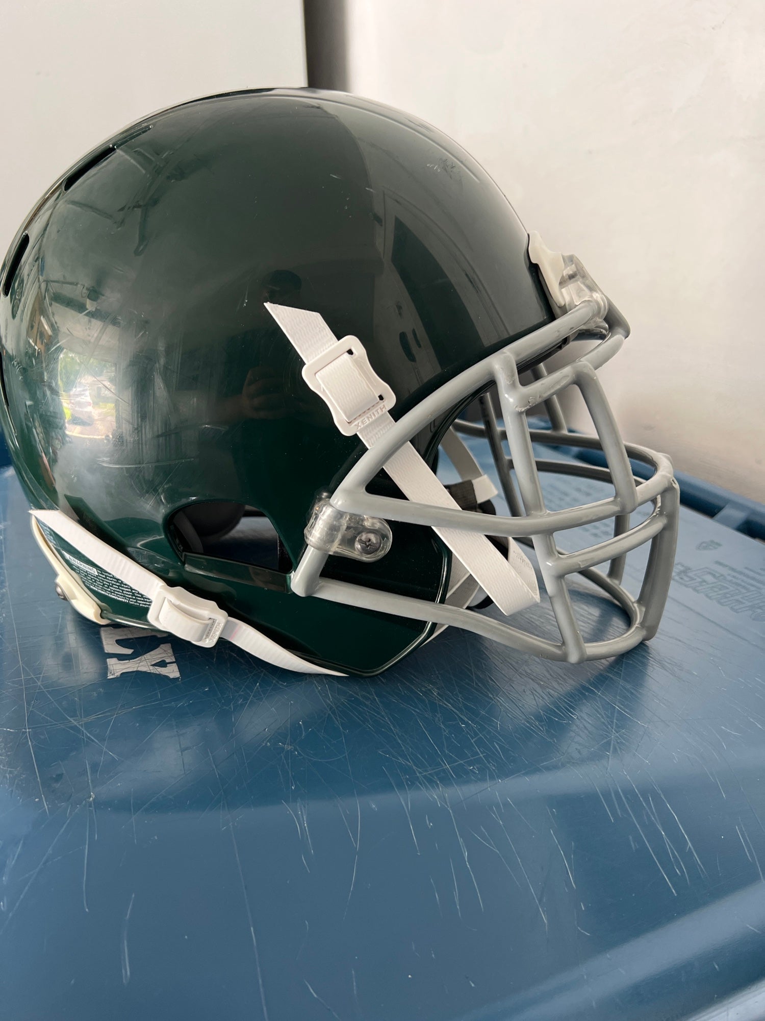 : Unequal Gyro 2 Football Helmet Liner, Supplemental Padding  Drops into Football Helmets, Made with a Military-Grade Patented Composite,  Coated Aramid Fabric : Sports & Outdoors