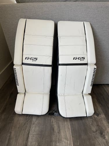30" Warrior  Ritual G5 Goalie Leg Pads