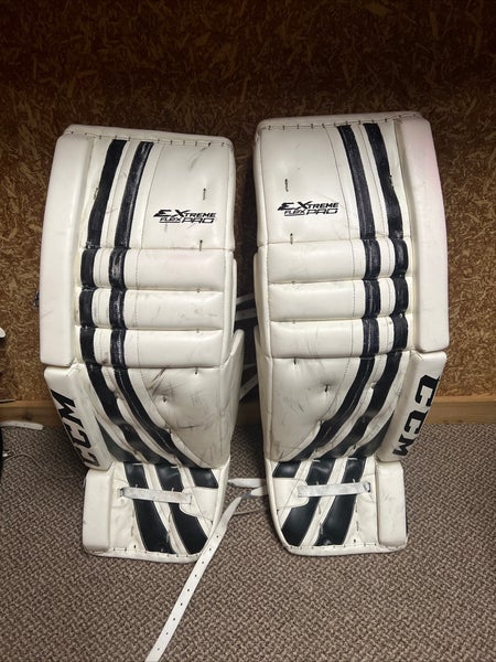 Used 34"+1 CCM Eflex I Goalie Leg Pads