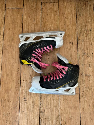 Used CCM Regular Width  Size 6 Tacks 6092 Hockey Goalie Skates
