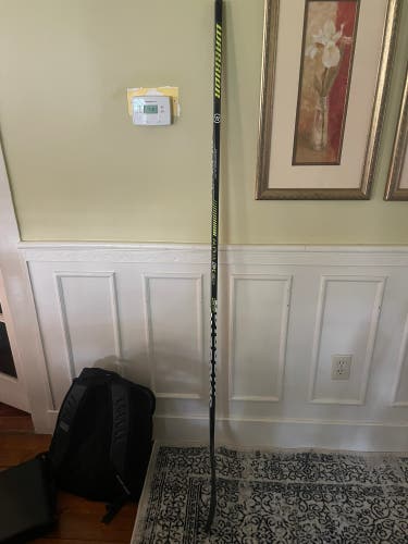 Senior Left Hand W28 Alpha DX Pro Team Hockey Stick