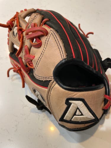 Akadema Pro Soft Elite 11.5" AFB304 Baseball Glove