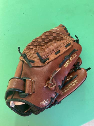 Used Mizuno Power close Right Hand Throw Pitcher Baseball Glove 11.5"