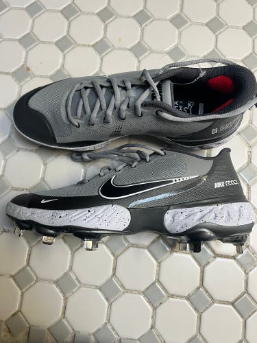 Baseball Cleats Nike alpha huarache elite 4 Size 9.5