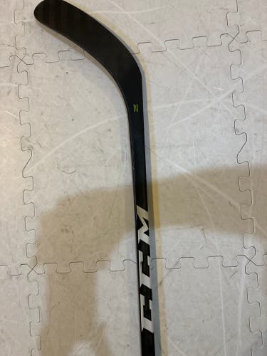Intermediate Right Handed P88 RibCor Pro 3 PMT Hockey Stick