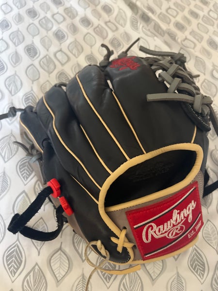 2023 Right Hand Throw 11.75" Gamer Baseball Glove