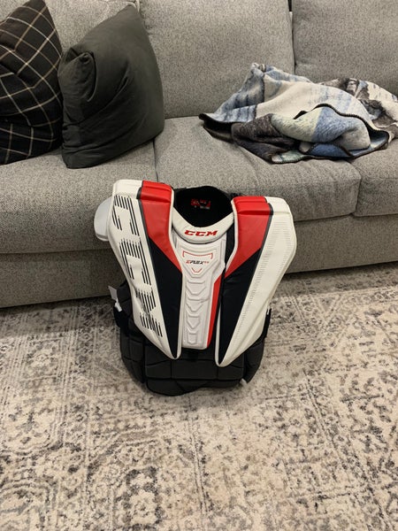 Used CCM Senior Medium Eflex 5.9 Chest Protector