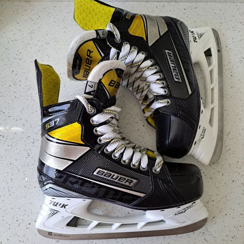 Senior Used Bauer Supreme S37 Hockey Skates Regular Width Size 7 Fit 2