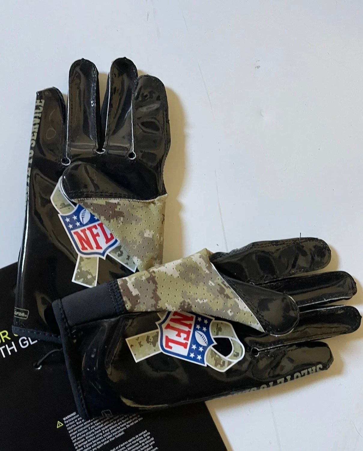 Breaking Down New Nike NFL 'Salute to Service' Gloves