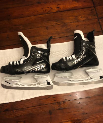 New CCM Wide Width Pro Stock Size 9 RibCor 100k Pro Hockey Skates